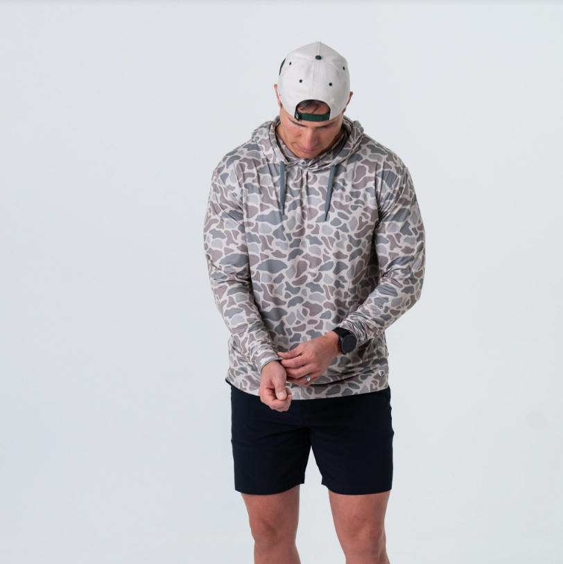 PERFORMANCE HOODIE / Classic Deer Camo