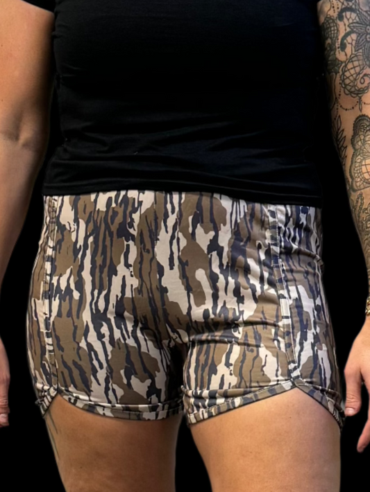 Bottomland Camo shorts