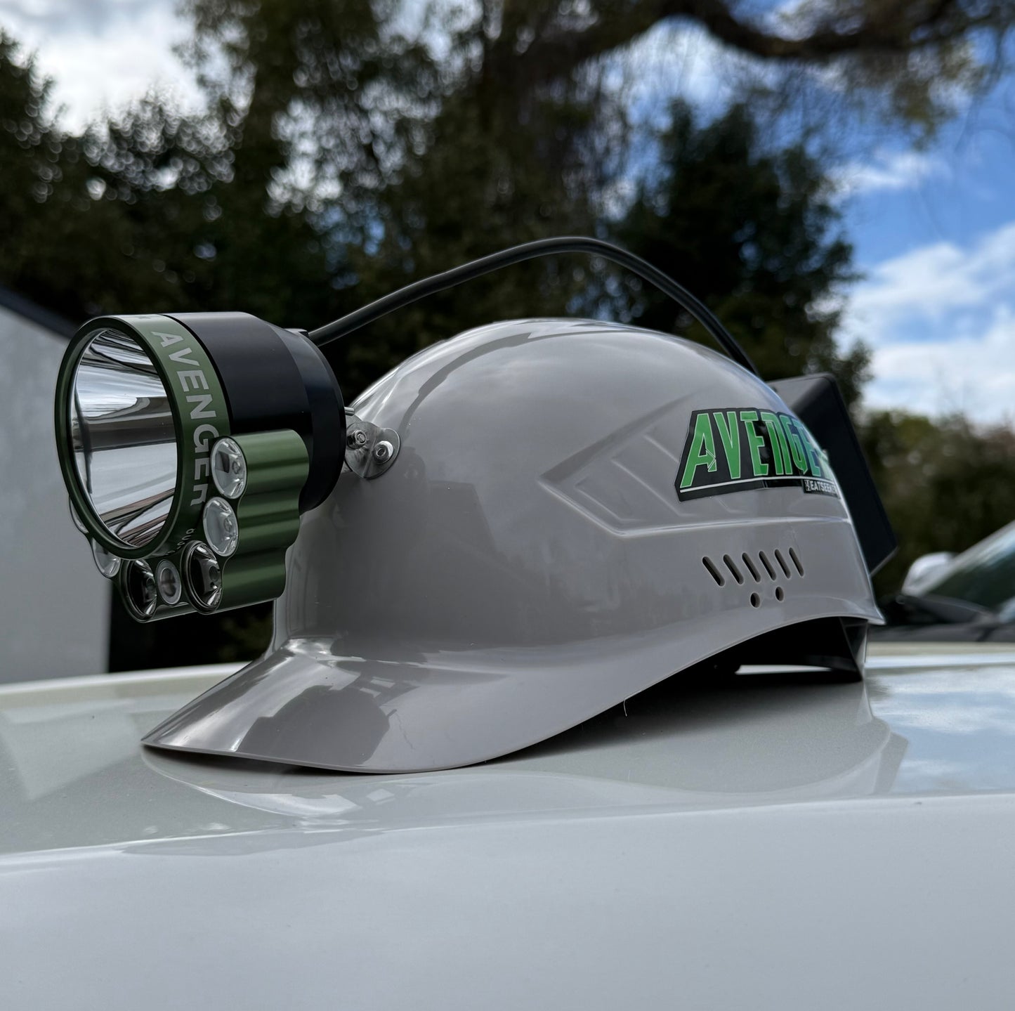 Bright Eyes Avenger Light (Hard Cap)